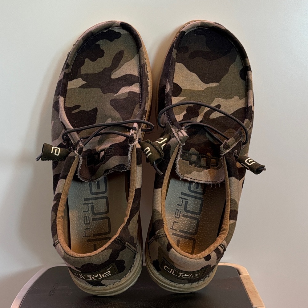Camo Hey Dudes
